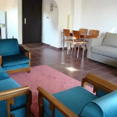 Studio-appartement In Magoula Mit Grill Und Garten