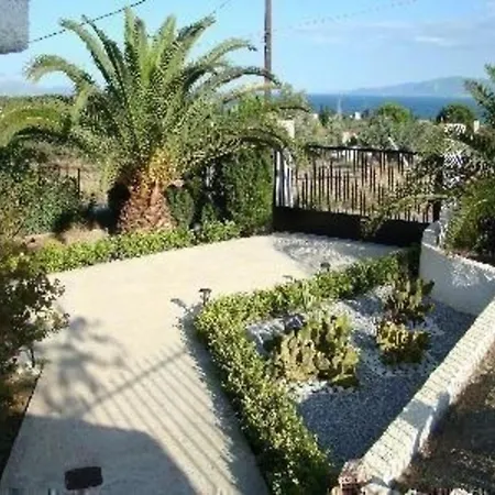 アパート Studio-appartement In Magoula Mit Grill Und Garten *